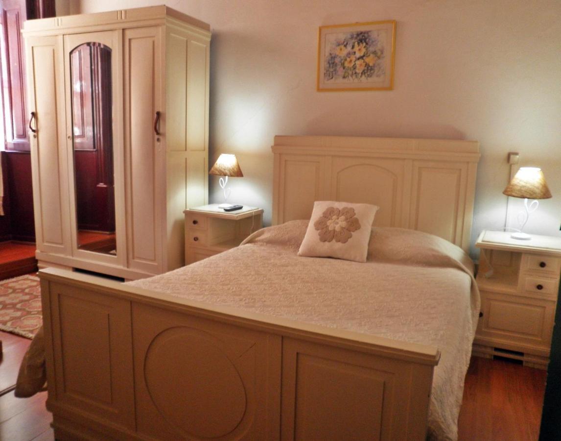 Pensao Flor De Coimbra Hotel ภายนอก รูปภาพ